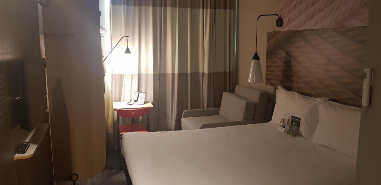 Ibis Карлос Барбоса Екстериор снимка