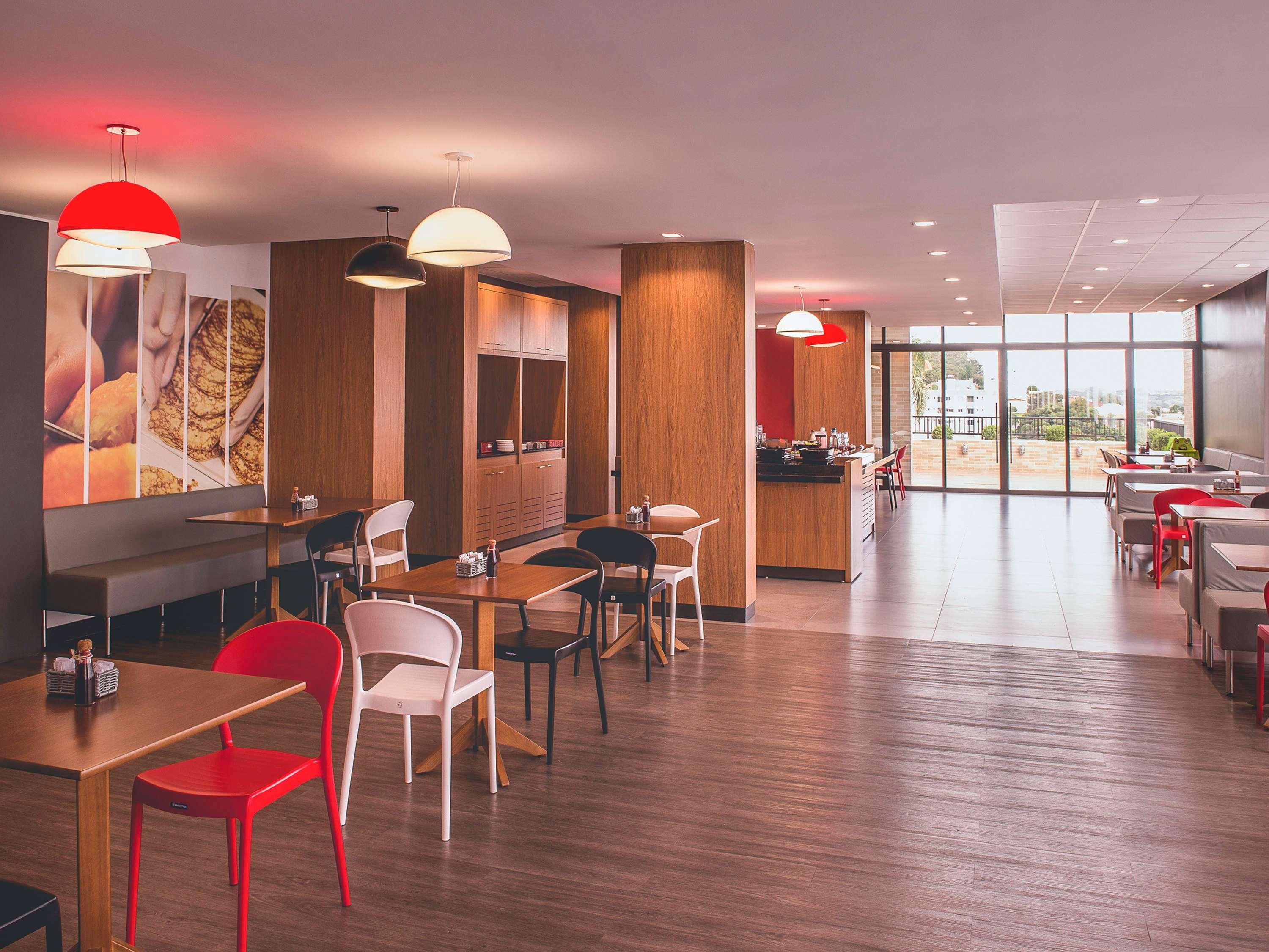 Ibis Карлос Барбоса Екстериор снимка